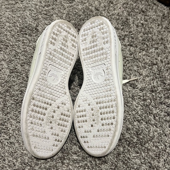 Adidas Primegreen Stan Smith Sneaker - Size 6 runs LARGE - Picture 4 of 8